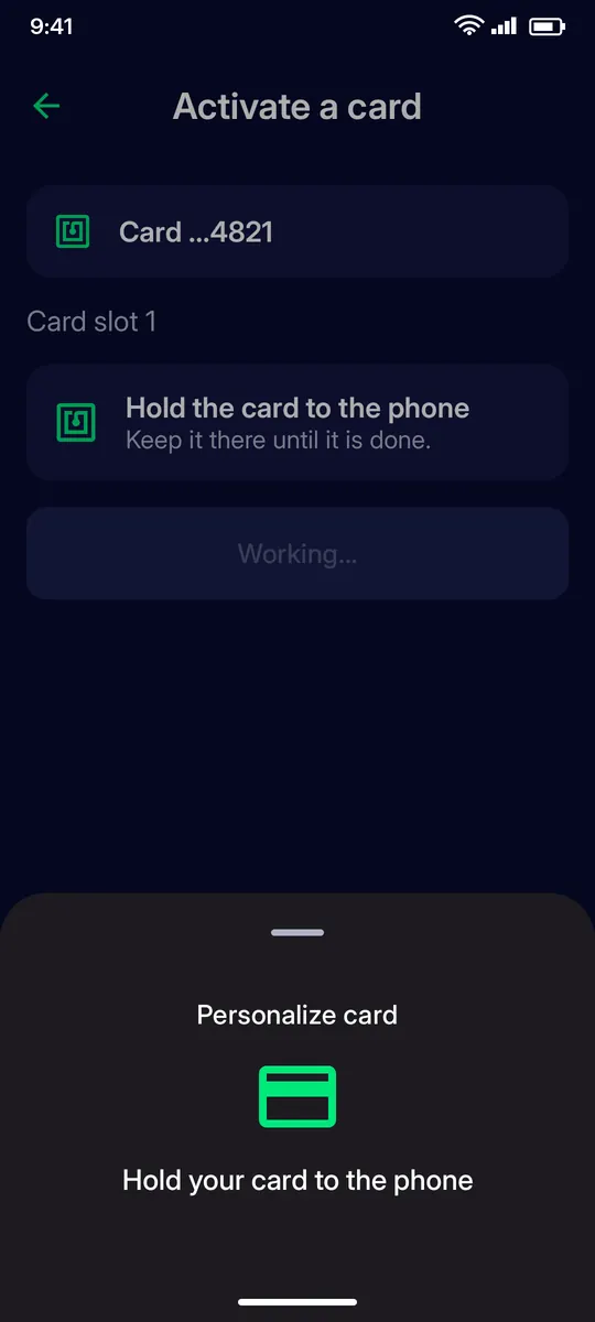 Clevor app screenshot: tapsheet hold card to phone